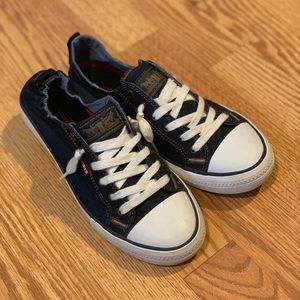Levi’s sneakers